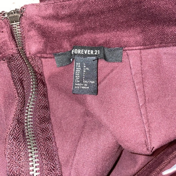 Skirt - Picture 1 of 3